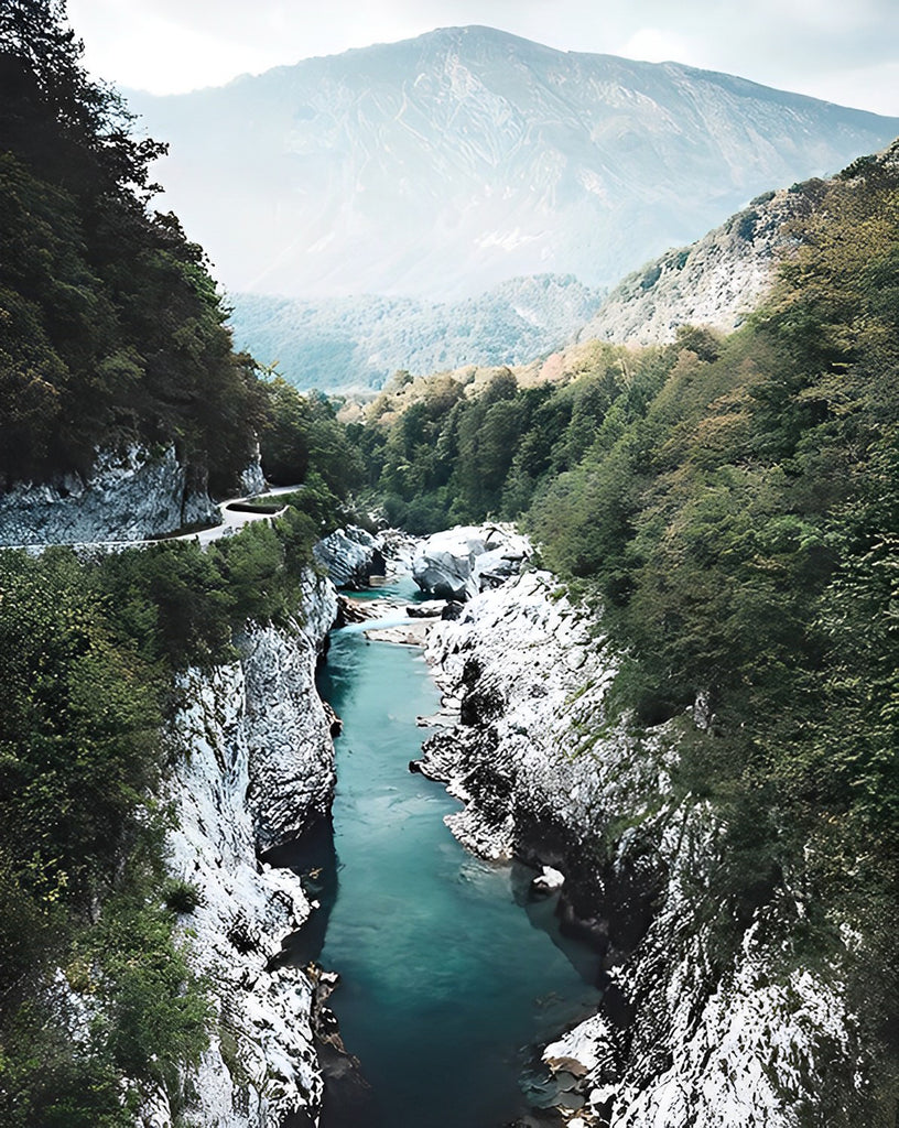 Fluss im Tal Malen nach Zahlen