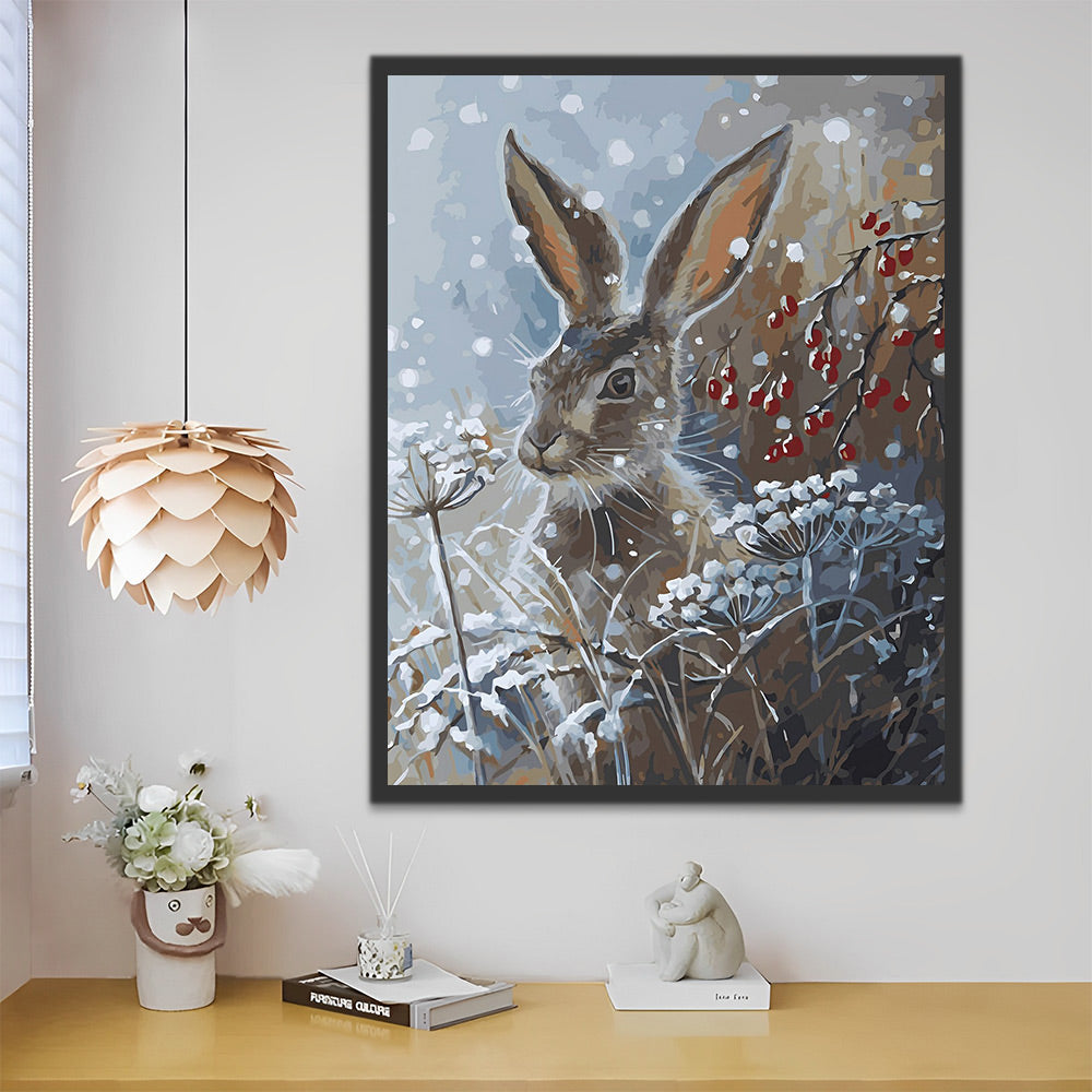 Graues Kaninchen und Beeren im Schnee Malen nach Zahlen